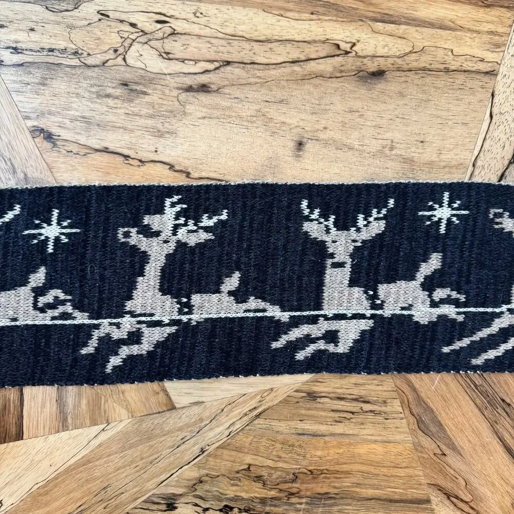 Vtg Christmas Knit Scarf Santa Sleigh Rudolph Red Nosed Reindeer Snowflakes 68